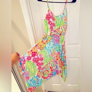Lilly Pulitzer XS bright colors handkerchief dress - perfect for Summer